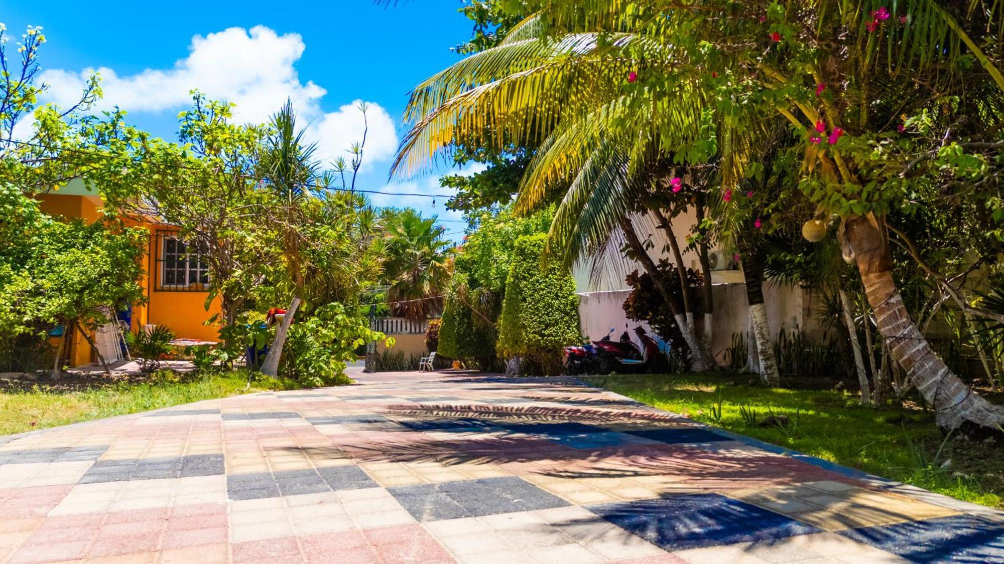 Villa Pajaros Isla Mujeres Exterior foto